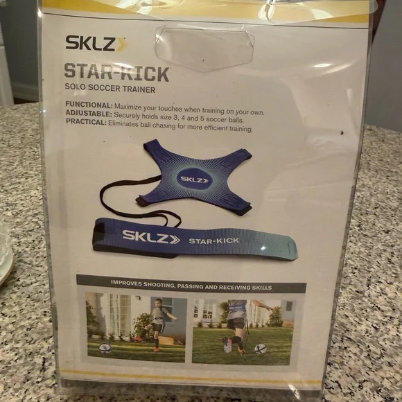 SKLZ Star-Kick Solo Soccer Trainer NEW - Picture 2 of 2